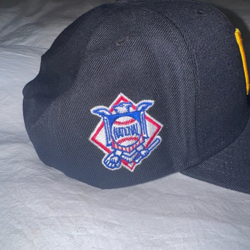47 Brand Pittsburgh Pirates Captain Snapback Hat - Picture 4 of 7